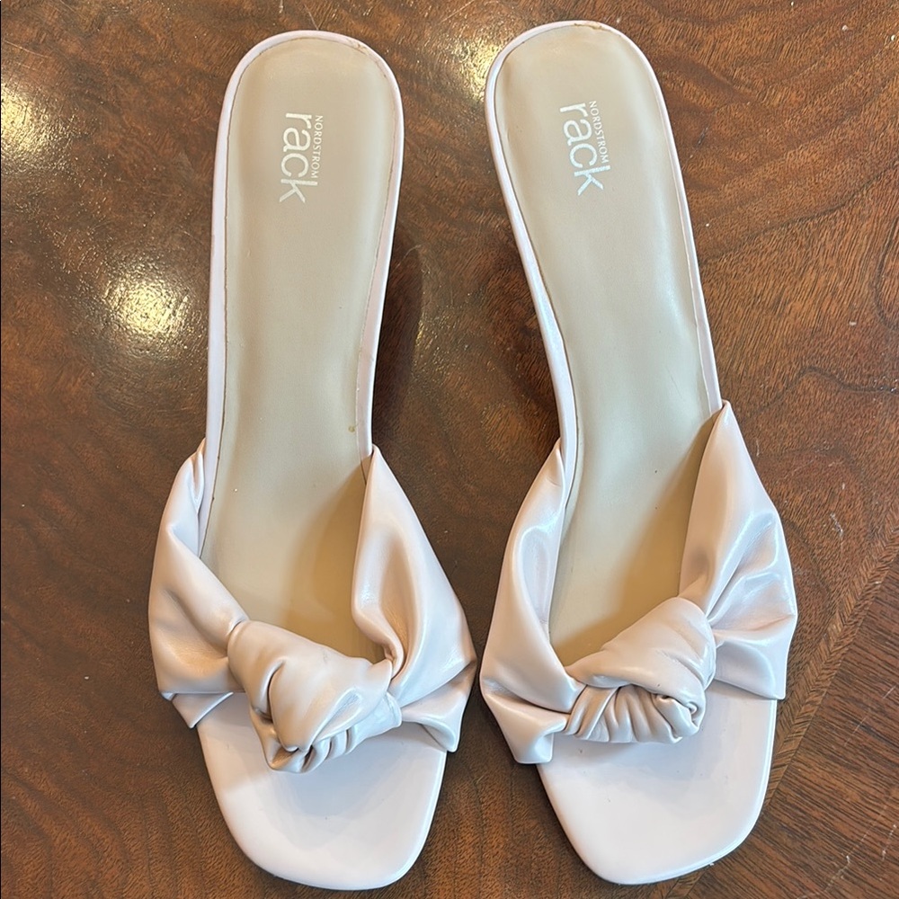 NWOT: Nordstrom Pink Kitten Heels with Elegant Knot Detail